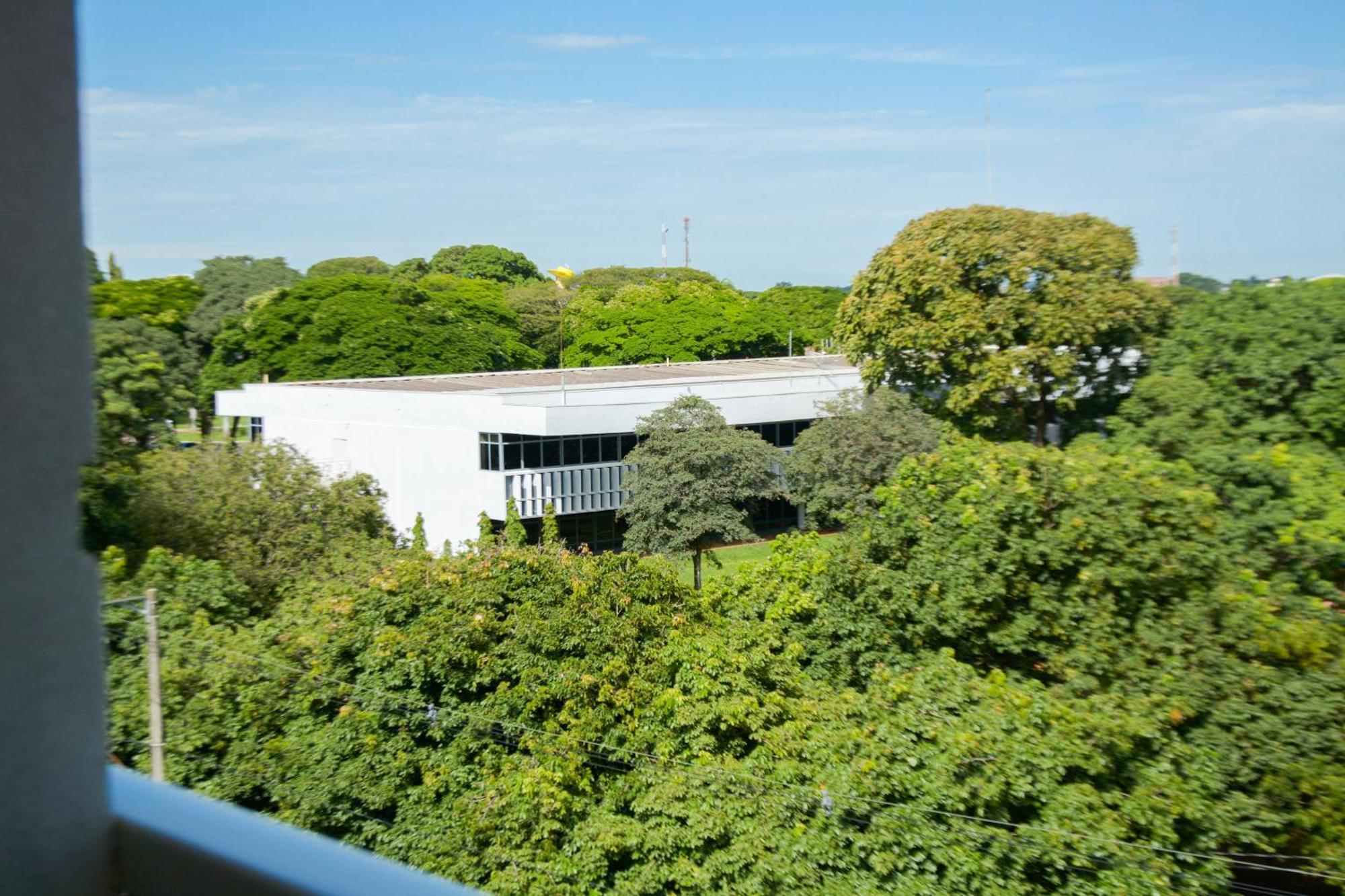 Bombonato Hotel - Facil Acesso Ao Aeroporto E Parque De Exposicoes Abcz Uberaba Buitenkant foto