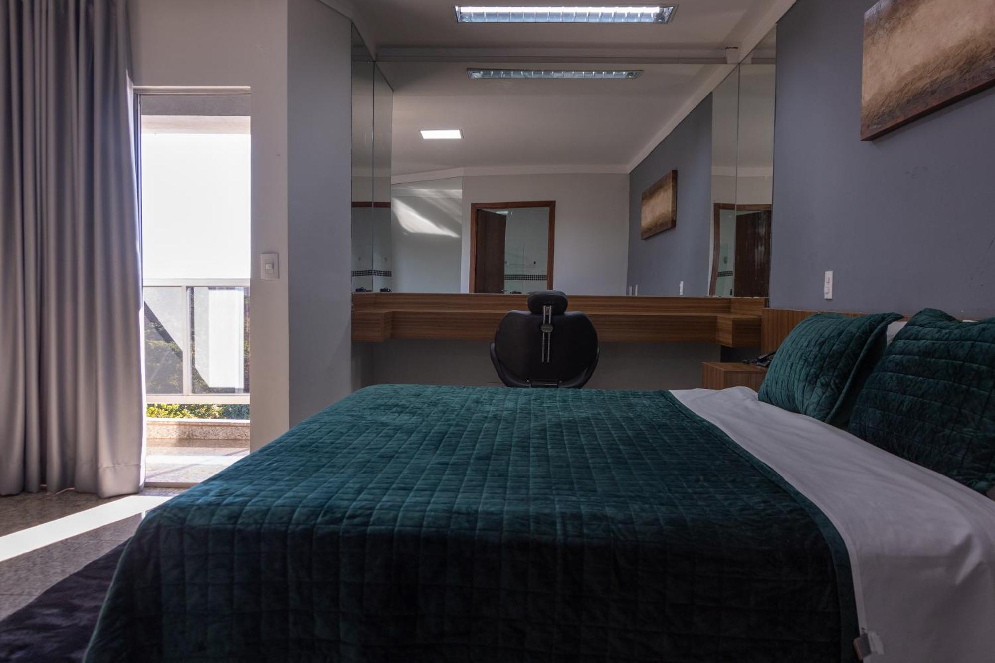 Bombonato Hotel - Facil Acesso Ao Aeroporto E Parque De Exposicoes Abcz Uberaba Buitenkant foto