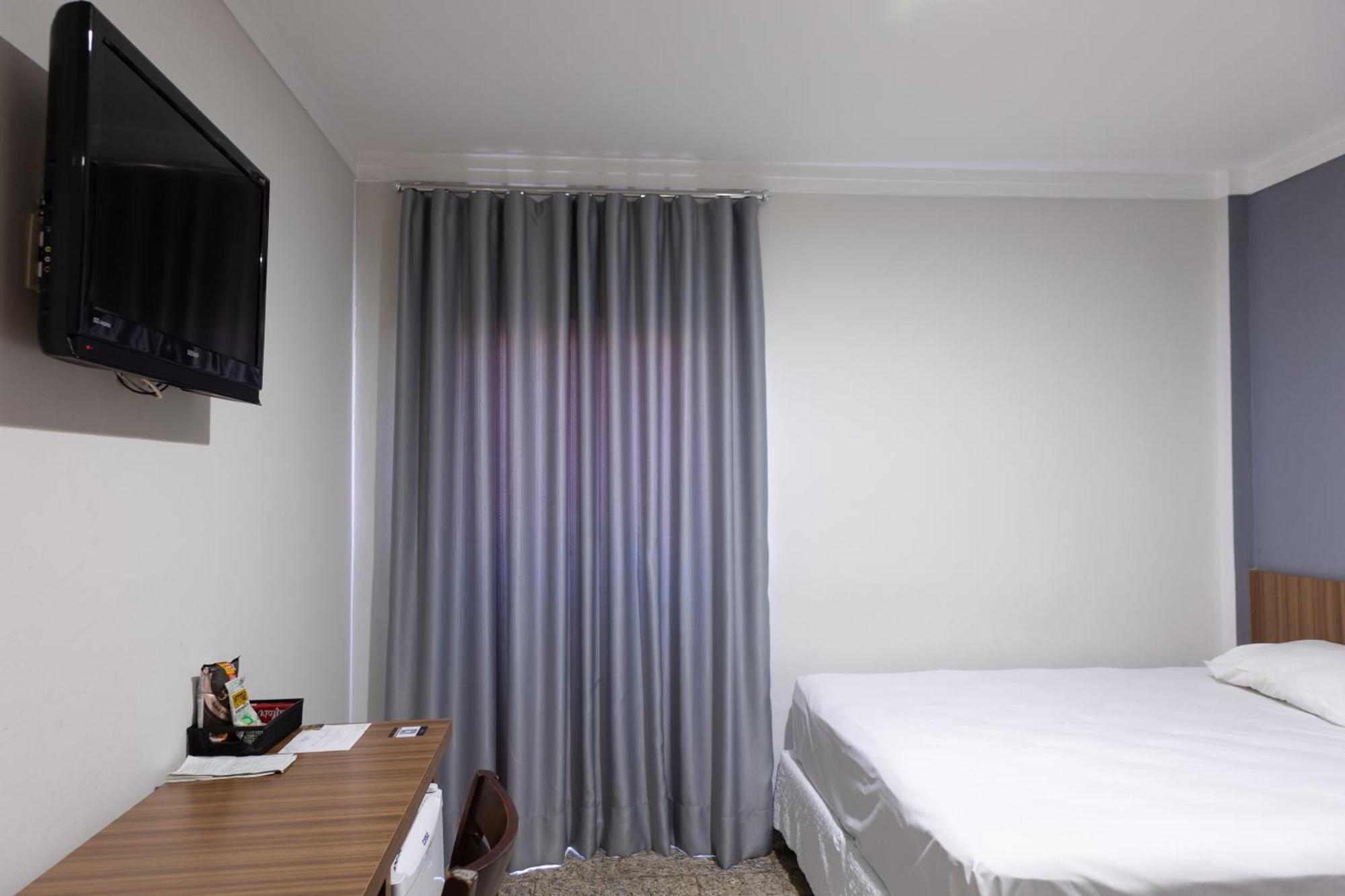 Bombonato Hotel - Facil Acesso Ao Aeroporto E Parque De Exposicoes Abcz Uberaba Buitenkant foto