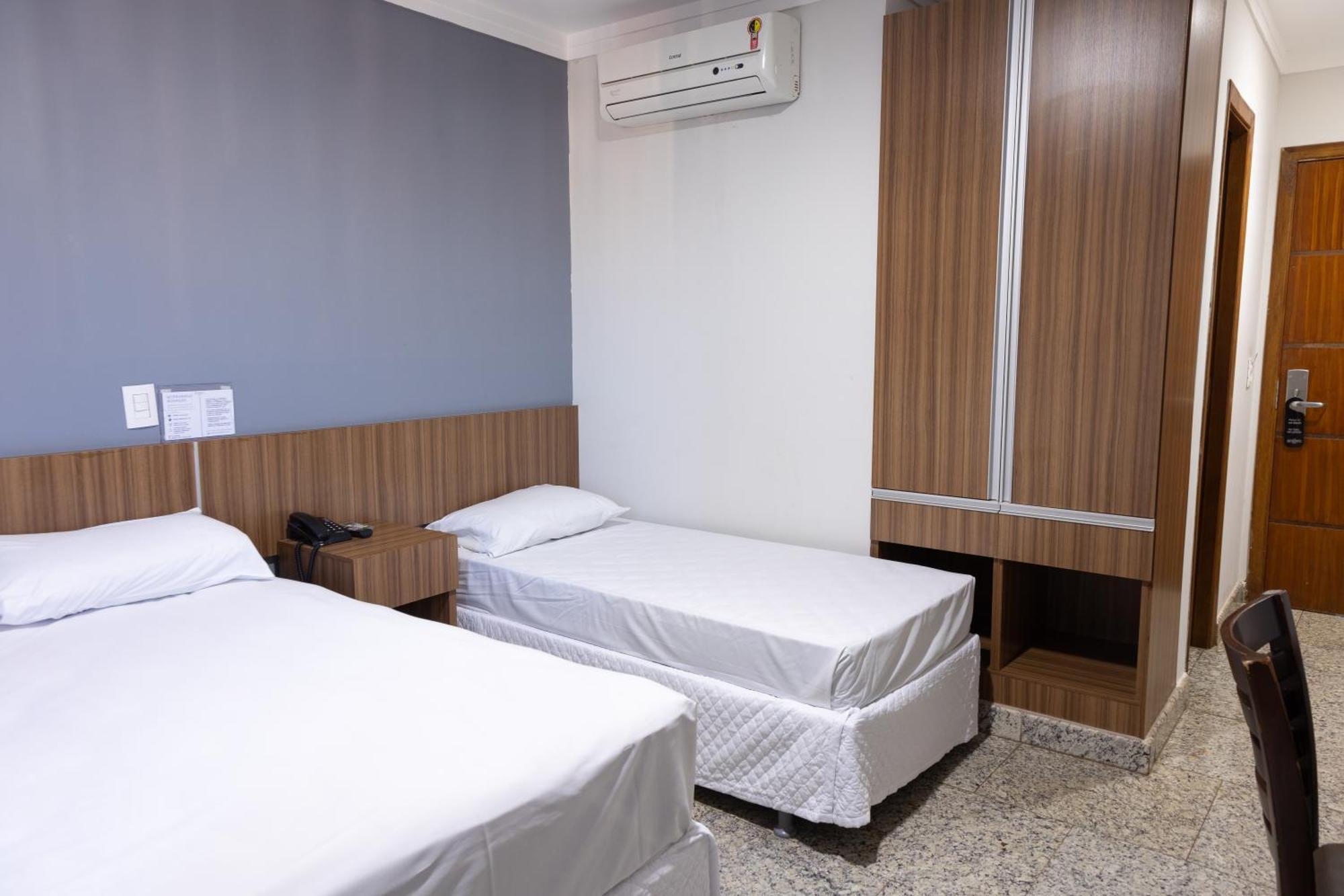 Bombonato Hotel - Facil Acesso Ao Aeroporto E Parque De Exposicoes Abcz Uberaba Buitenkant foto