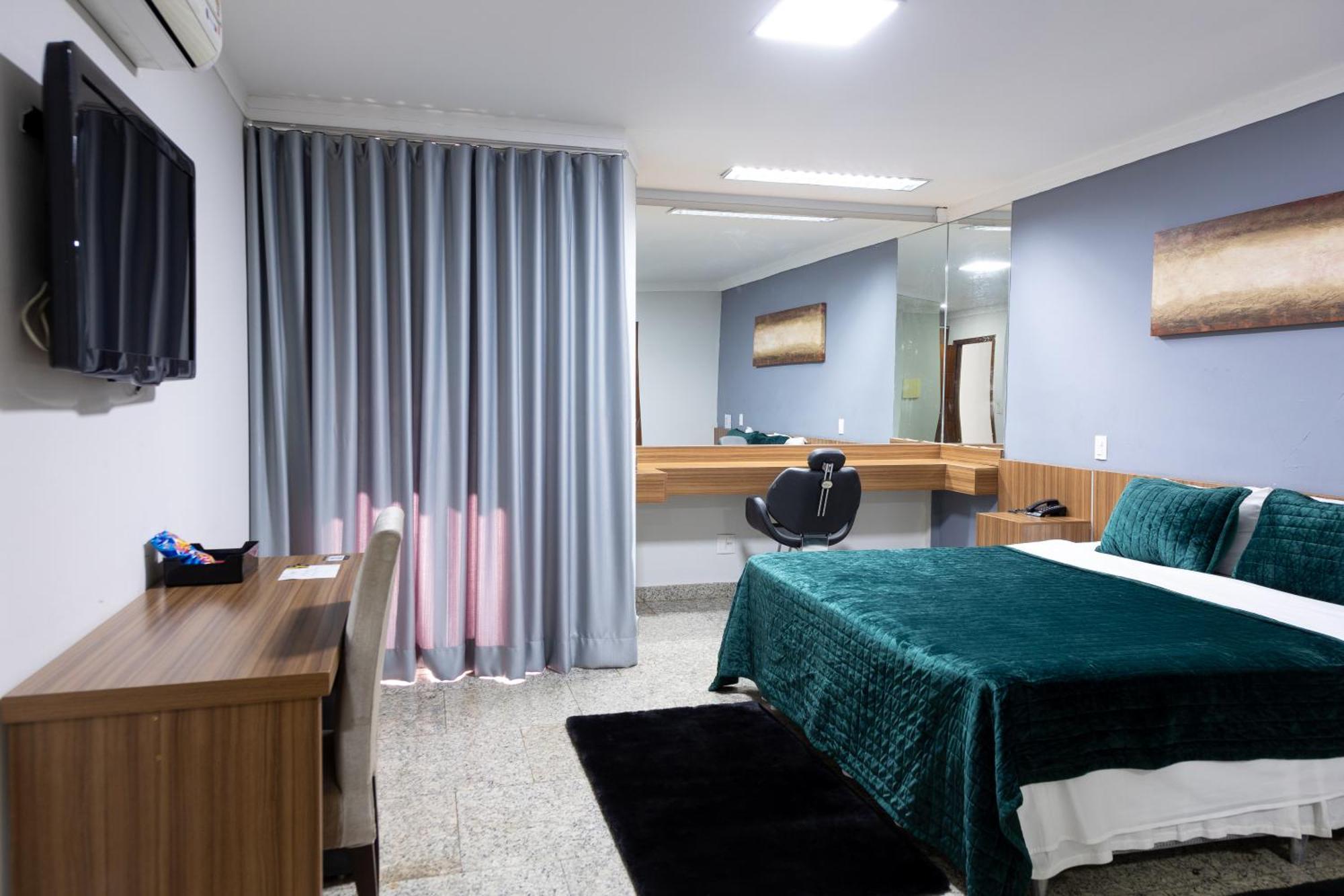 Bombonato Hotel - Facil Acesso Ao Aeroporto E Parque De Exposicoes Abcz Uberaba Buitenkant foto